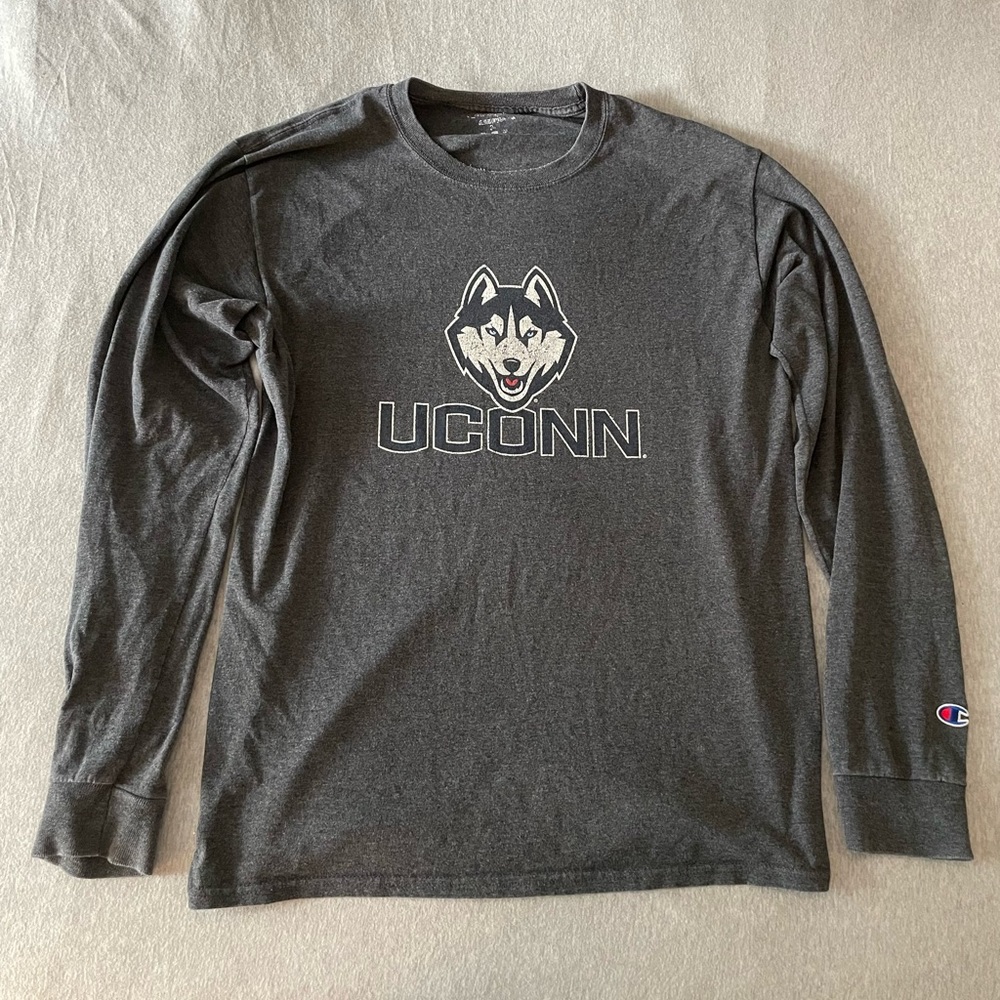 Men’s Champion UConn Long Sleeve Shirt